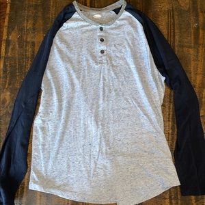 Old Navy long sleeve T